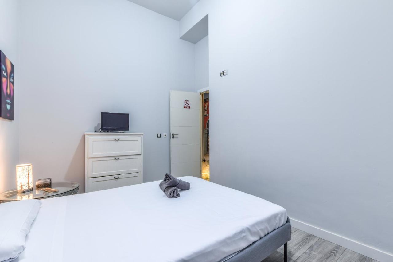 Apartamento Castizo En Madrid Rio Apartment Luaran gambar