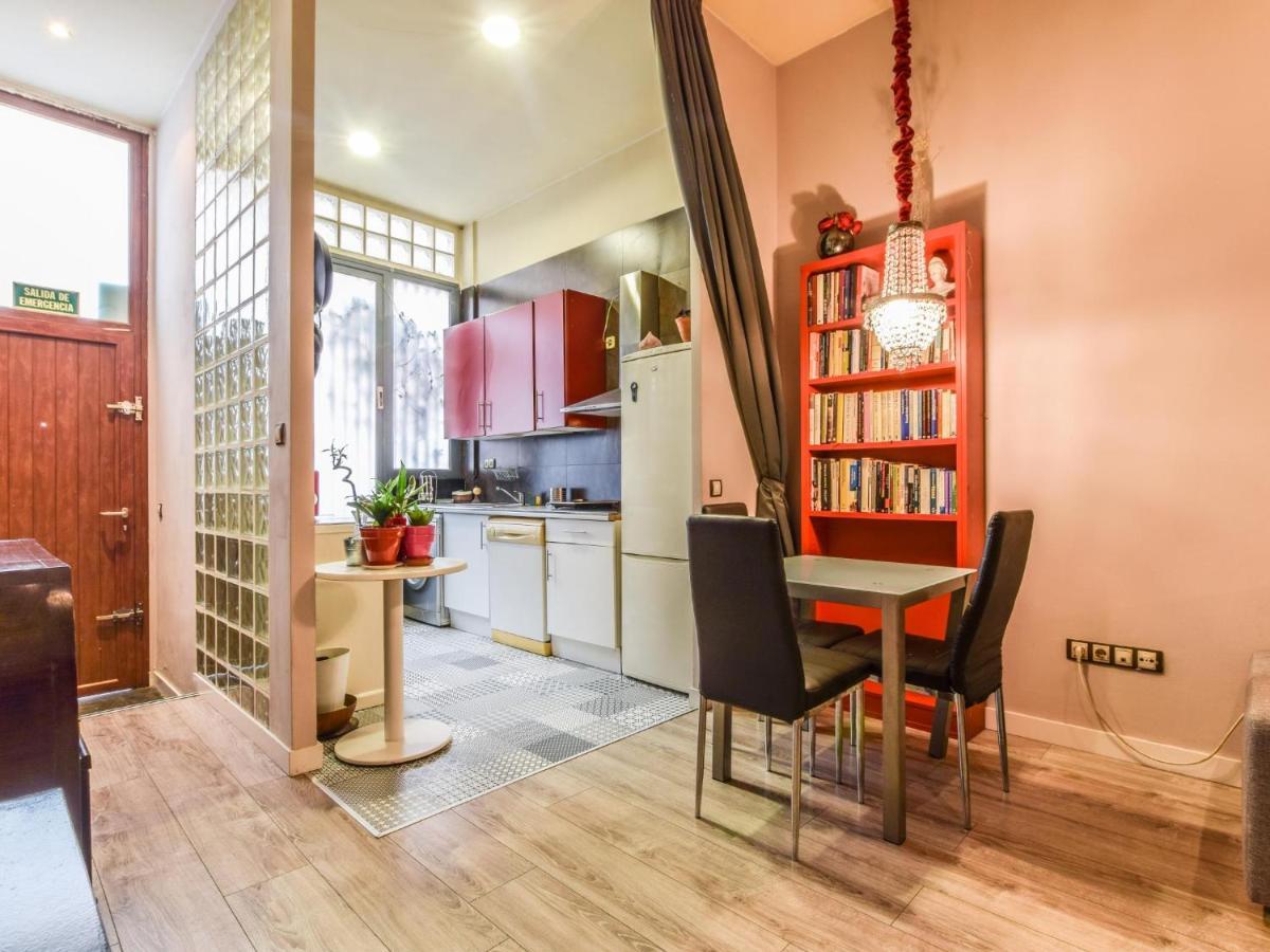 Apartamento Castizo En Madrid Rio Apartment Luaran gambar
