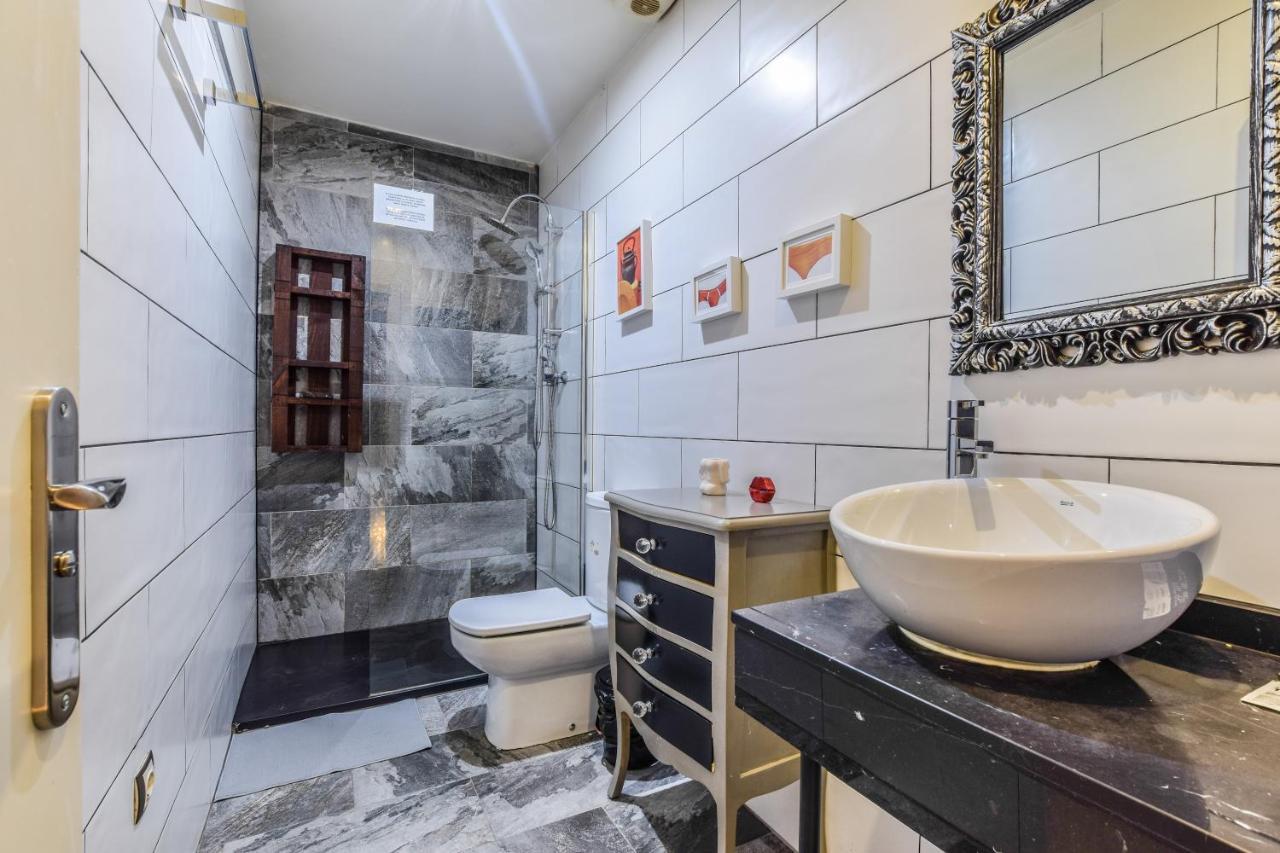 Apartamento Castizo En Madrid Rio Apartment Luaran gambar